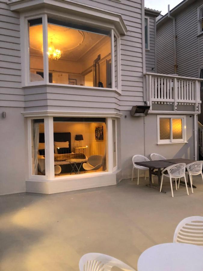Incredible Views! Luxurious Studio & Outdoor Living Wellington Exteriör bild