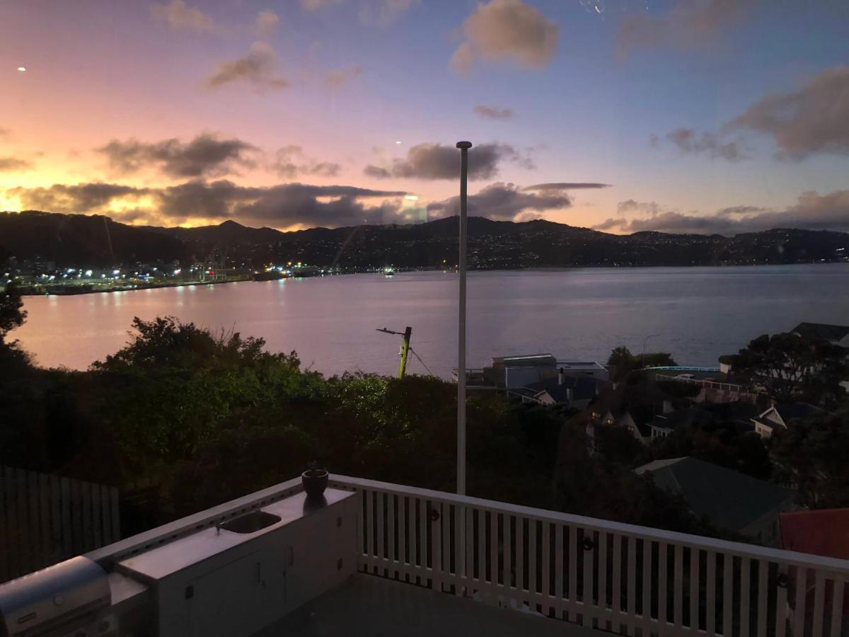 Incredible Views! Luxurious Studio & Outdoor Living Wellington Exteriör bild